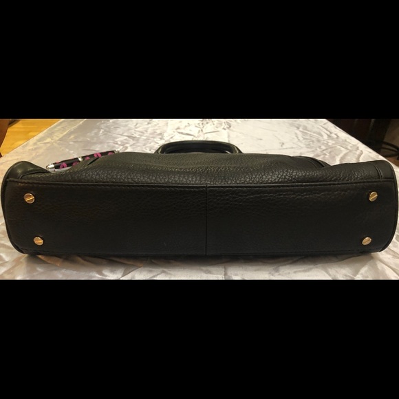 *SOLD* Tory Burch Black Pebbled Leather Purse! - Picture 3 of 7